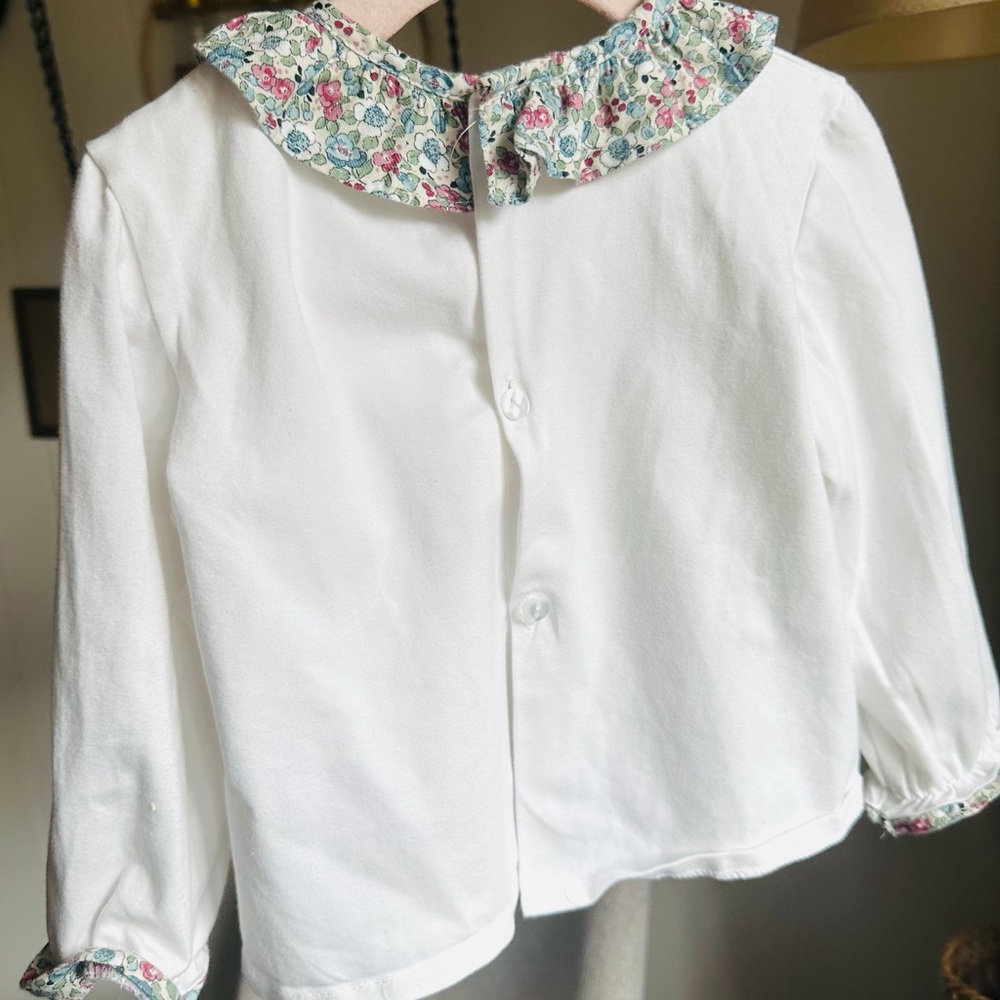 Set with White Long-Sleeve Baby Top with Floral Collar and Trim and short - Picture 3 of 5